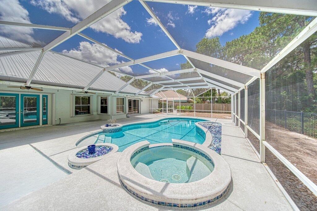 Residence photo 23