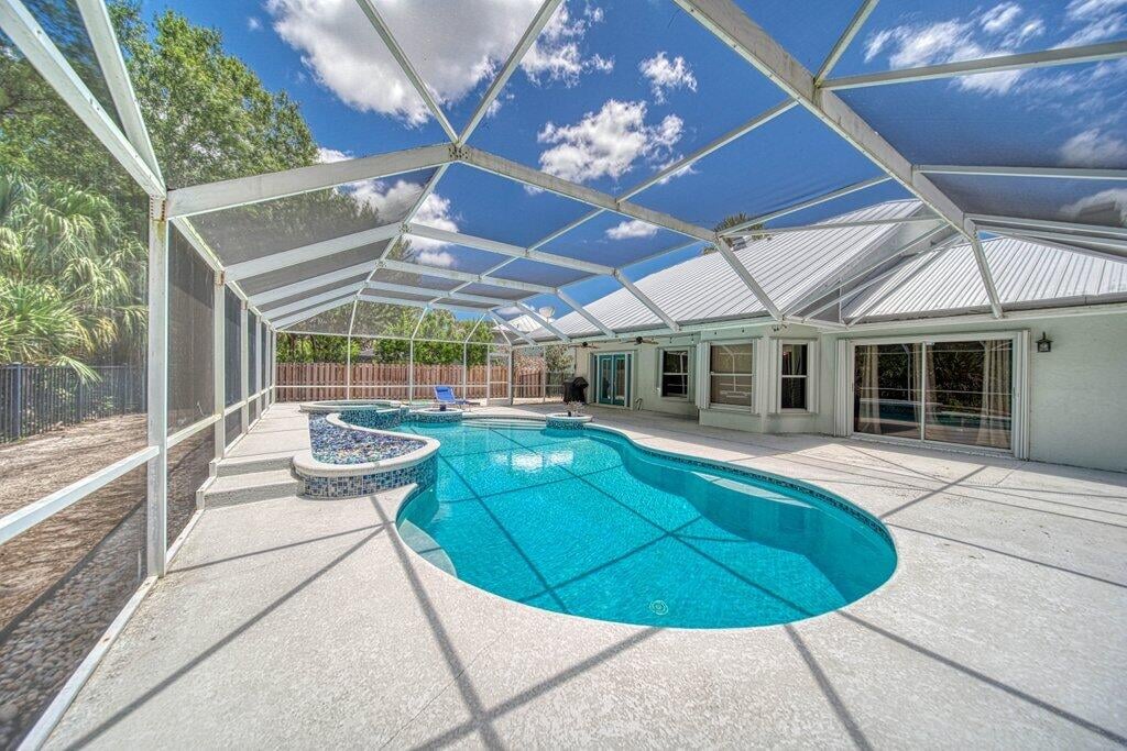 Residence photo 24