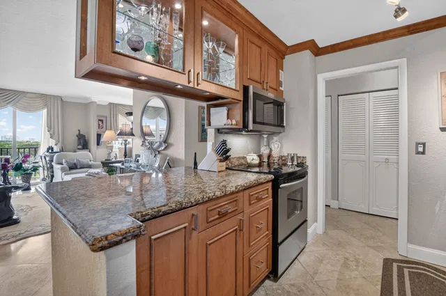 Boca Towers Unit 705e photo 7