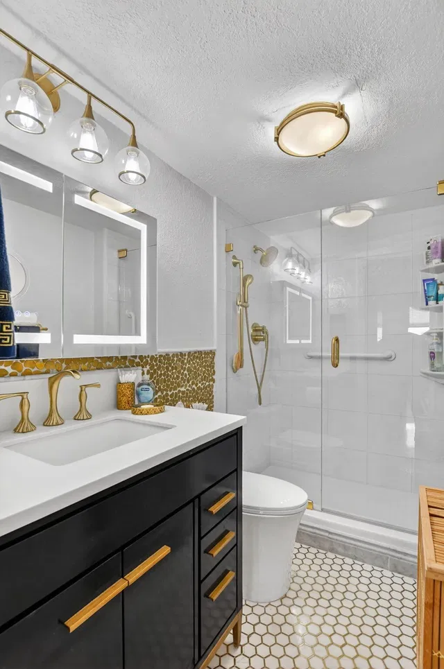 Boca Towers Unit 705e photo 11