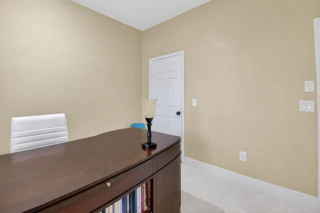 Residence photo 13