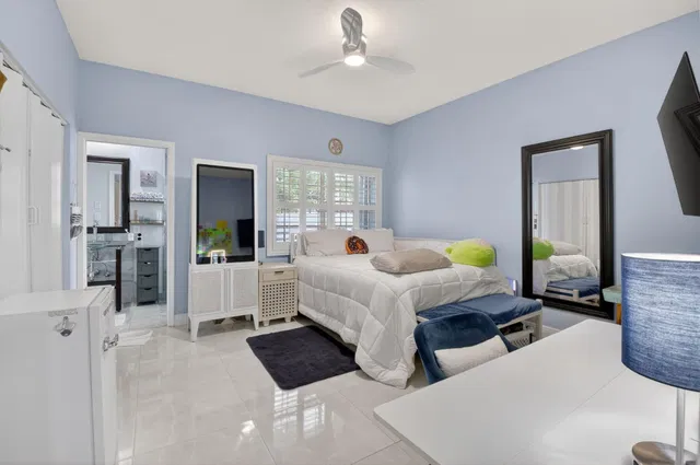 Residence photo 31