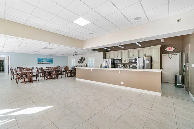 Unit 1103 photo 30
