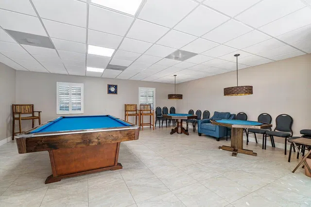 Unit 1103 photo 31