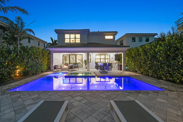 Artistry Palm Beach Gardens Residence photo 2
