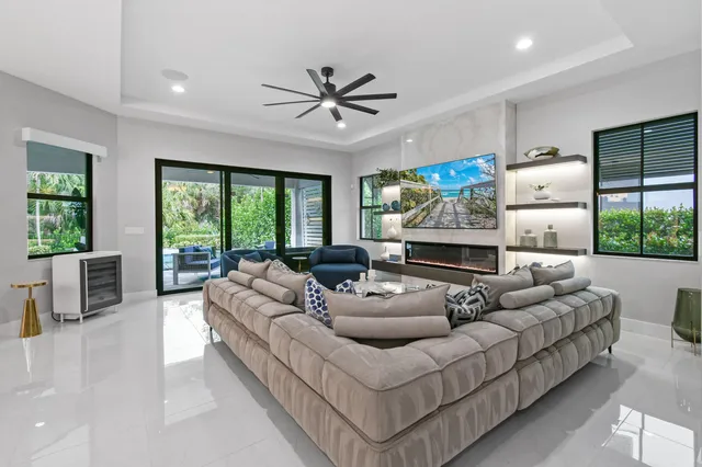 Artistry Palm Beach Gardens Residence photo 11
