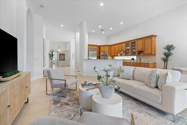 Mizner Country Club Residence photo 14