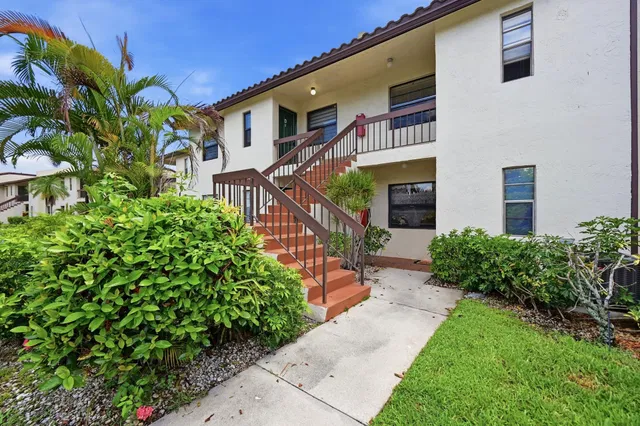 Boca Lago Country Club Homes Unit D photo 2