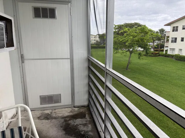 Residence photo 15
