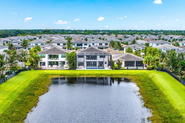 Boca Bridges Residence photo 50
