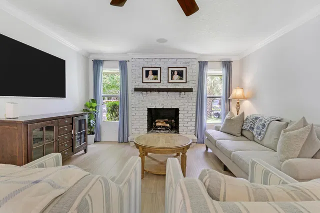  Residence photo 14