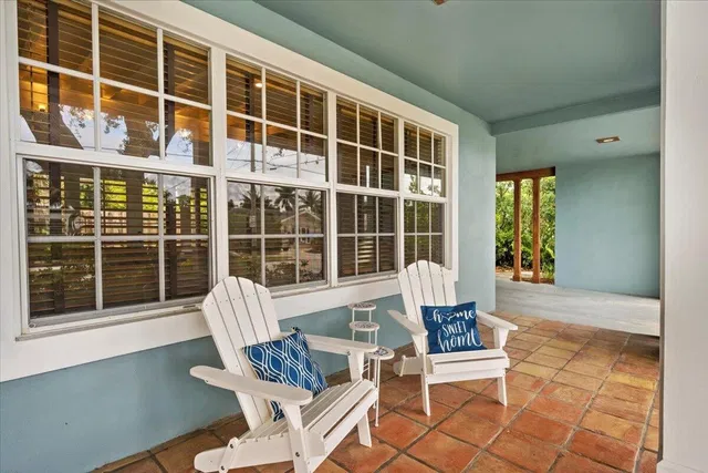 Residence photo 3