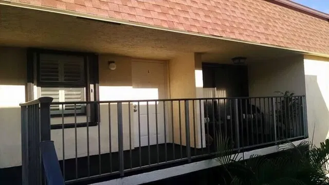 Unit L photo 4