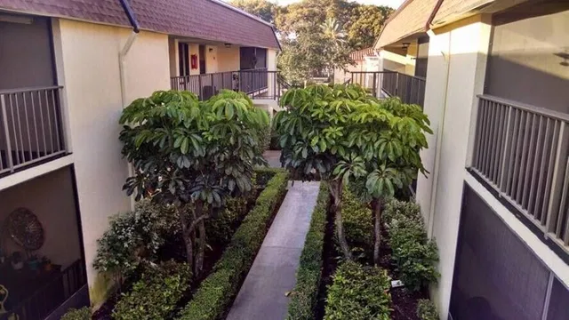 Unit L photo 28