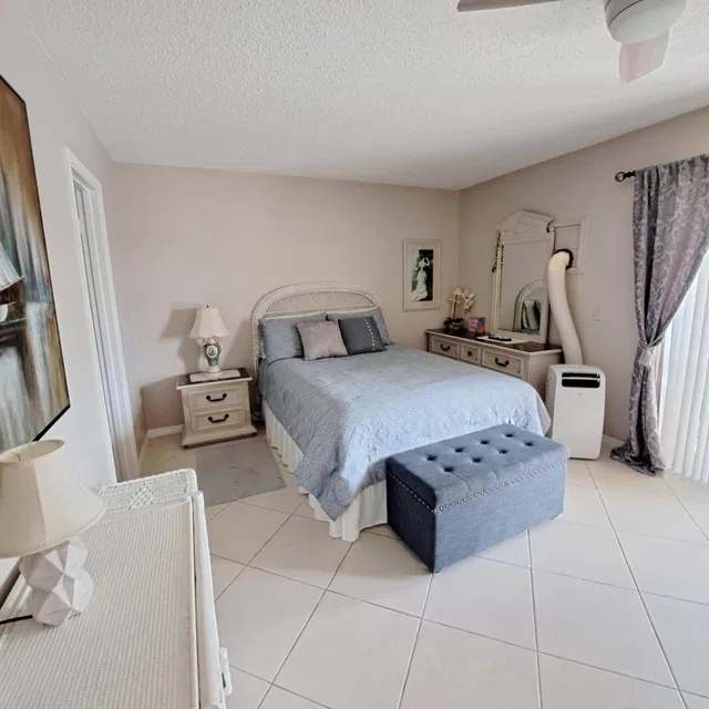 Residence photo 14