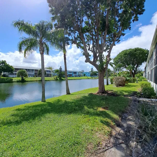 Residence photo 18