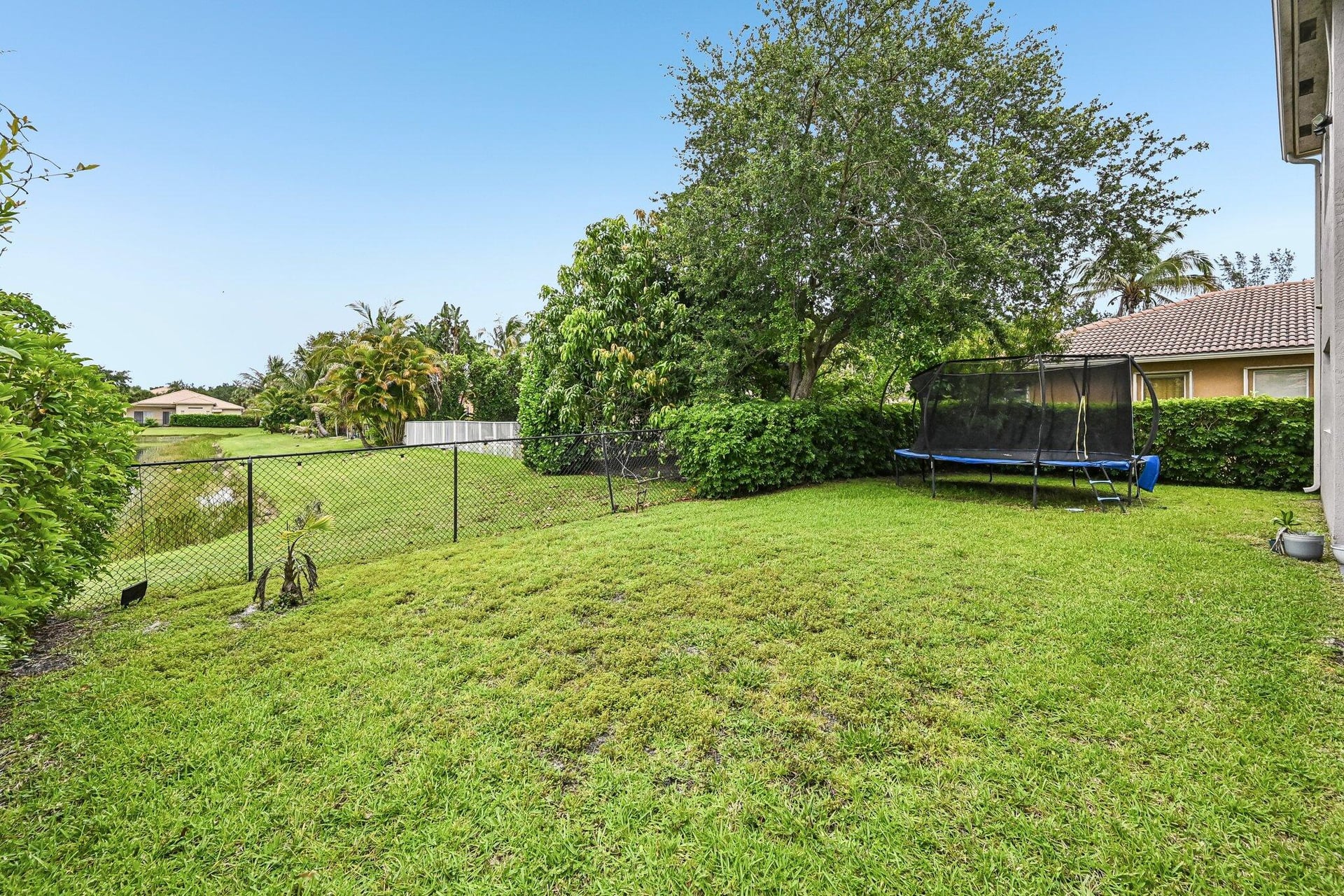 Residence photo 57