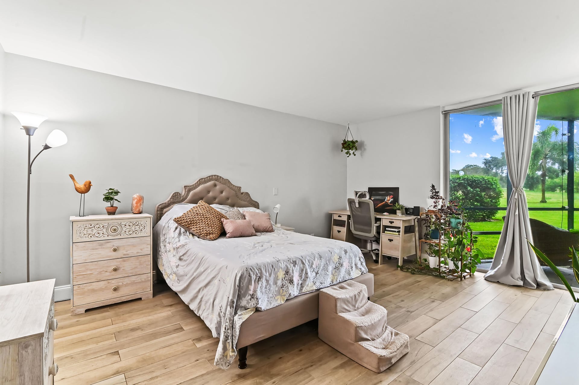 Unit 124 photo 18