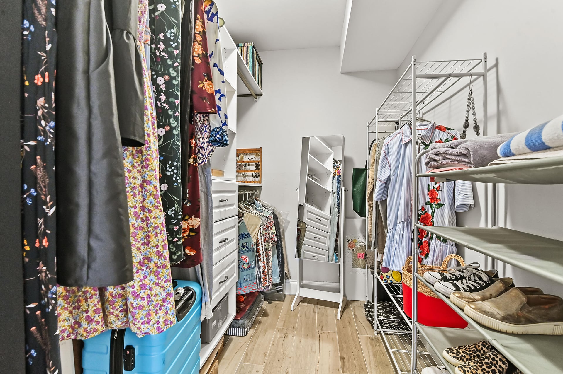 Unit 124 photo 22