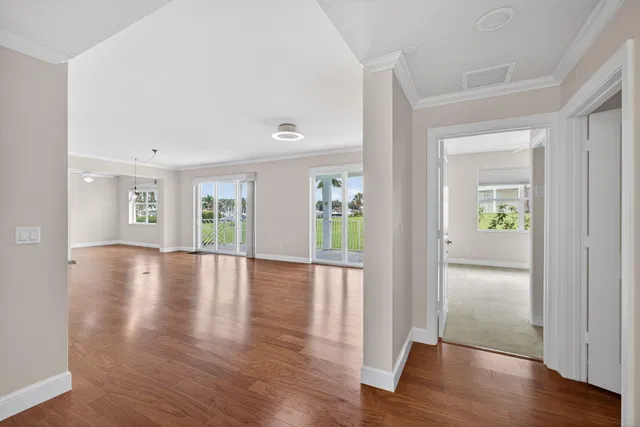 Residence photo 9