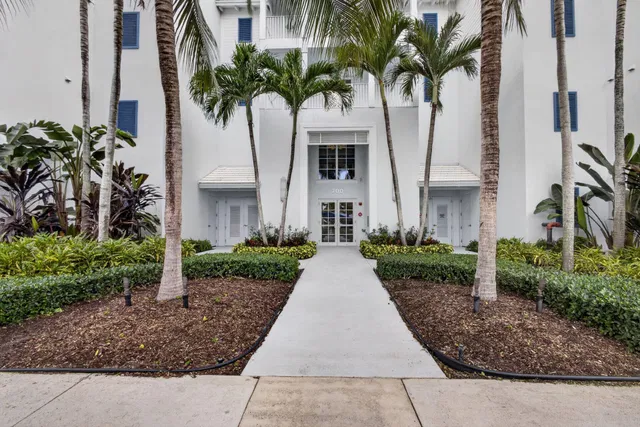 Residence photo 49