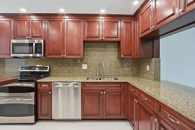 Singer Island Unit 206 photo 2