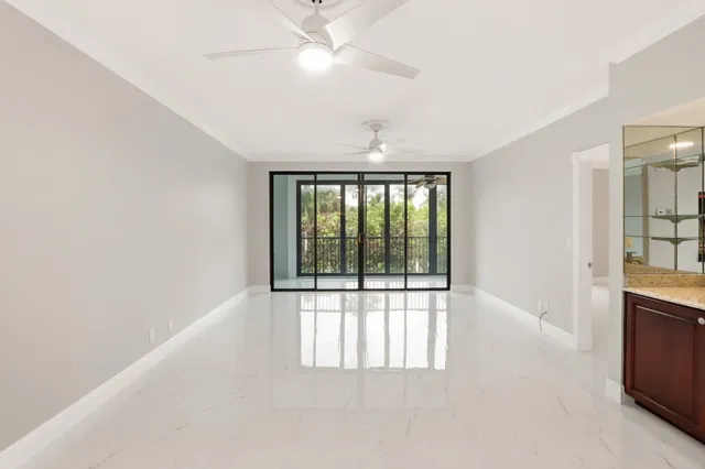 Singer Island Unit 206 photo 8