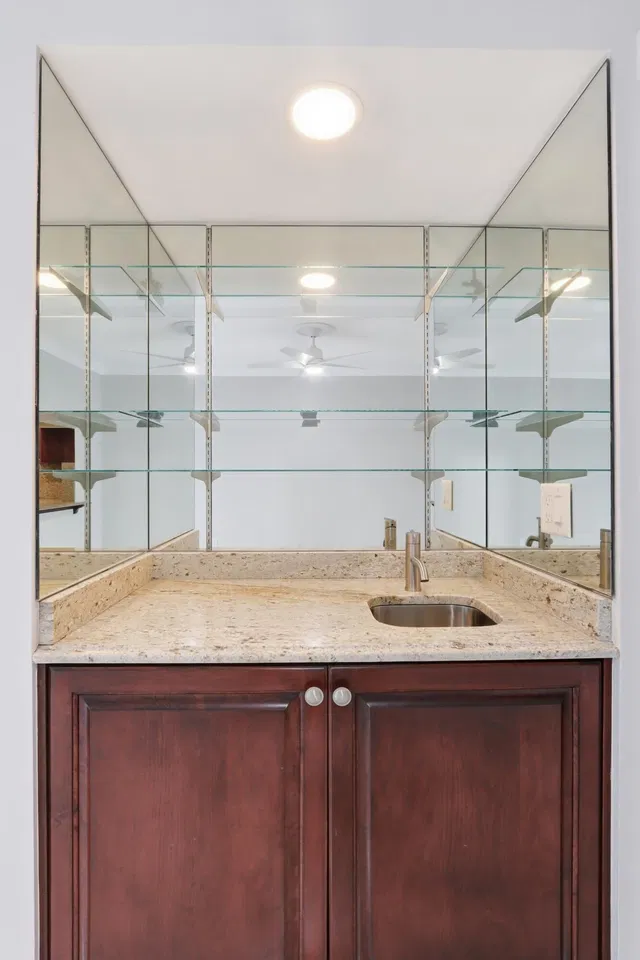 Singer Island Unit 206 photo 9