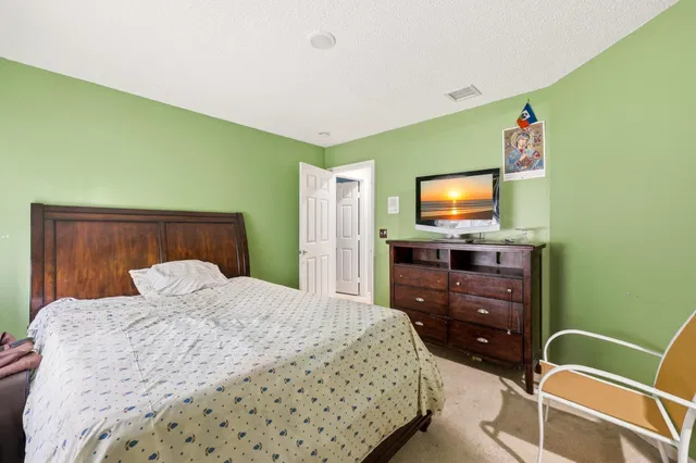Residence photo 4