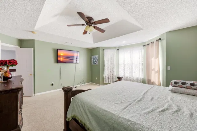Residence photo 5
