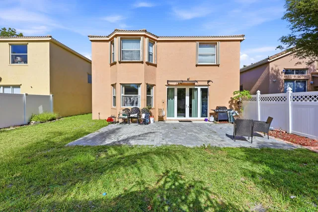 Residence photo 11