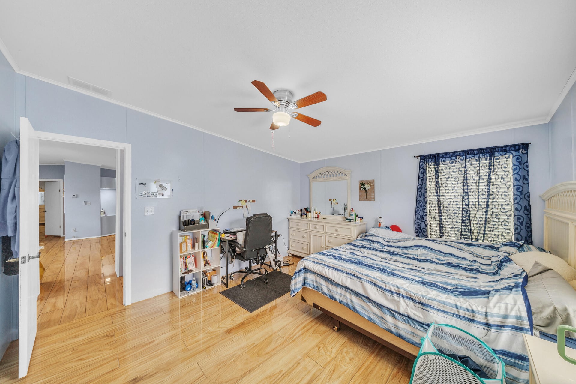 Residence photo 17