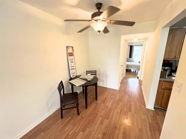  Unit 124 photo 4