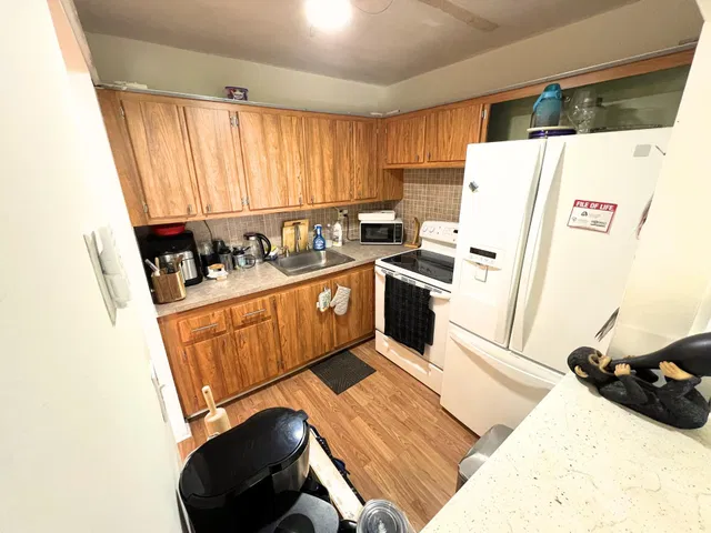  Unit 124 photo 5