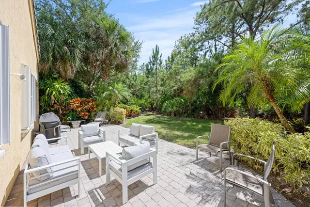 Evergrene Palm Beach Gardens Residence photo 9