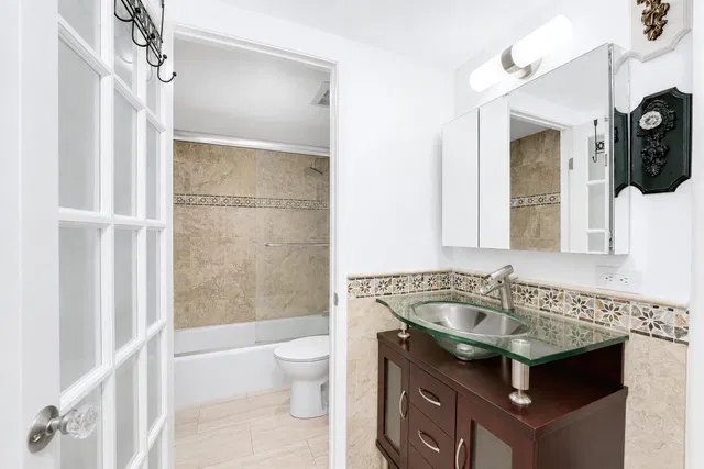 Unit D-607 photo 21