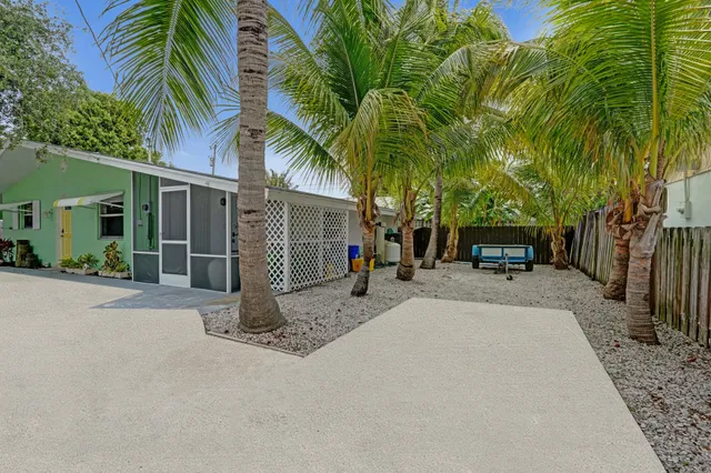 Residence photo 8