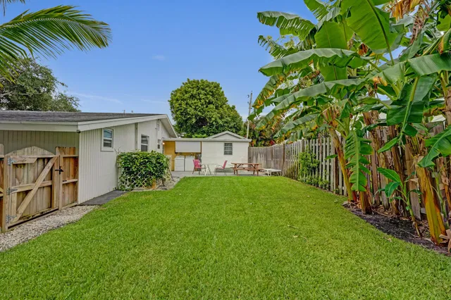 Residence photo 46