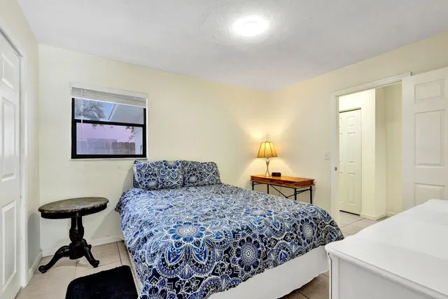 Residence photo 25