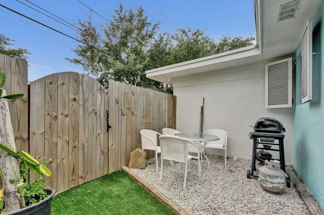Residence photo 34