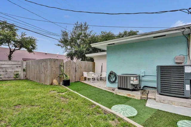 Residence photo 35