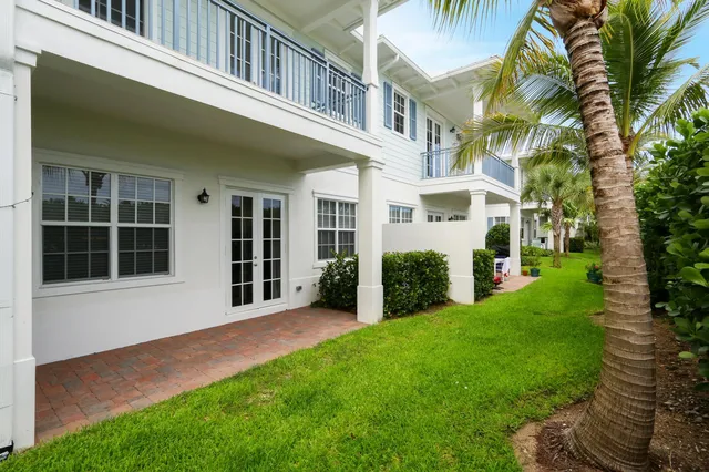 Residence photo 24