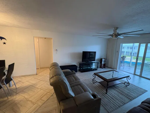 Unit 210 photo 29
