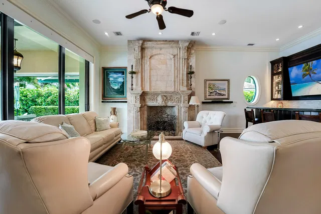 Heritage Oaks Residence photo 44