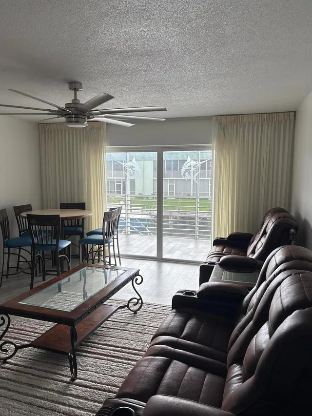 Unit 210 photo 6