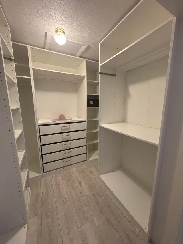 Unit 210 photo 11