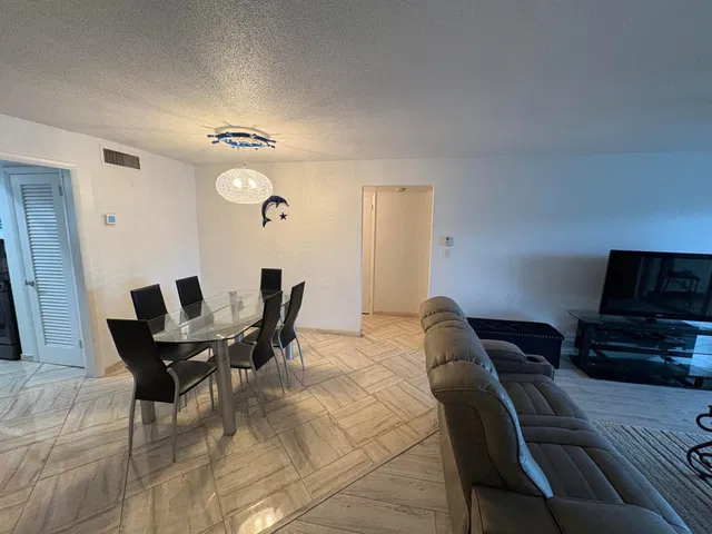 Unit 210 photo 27