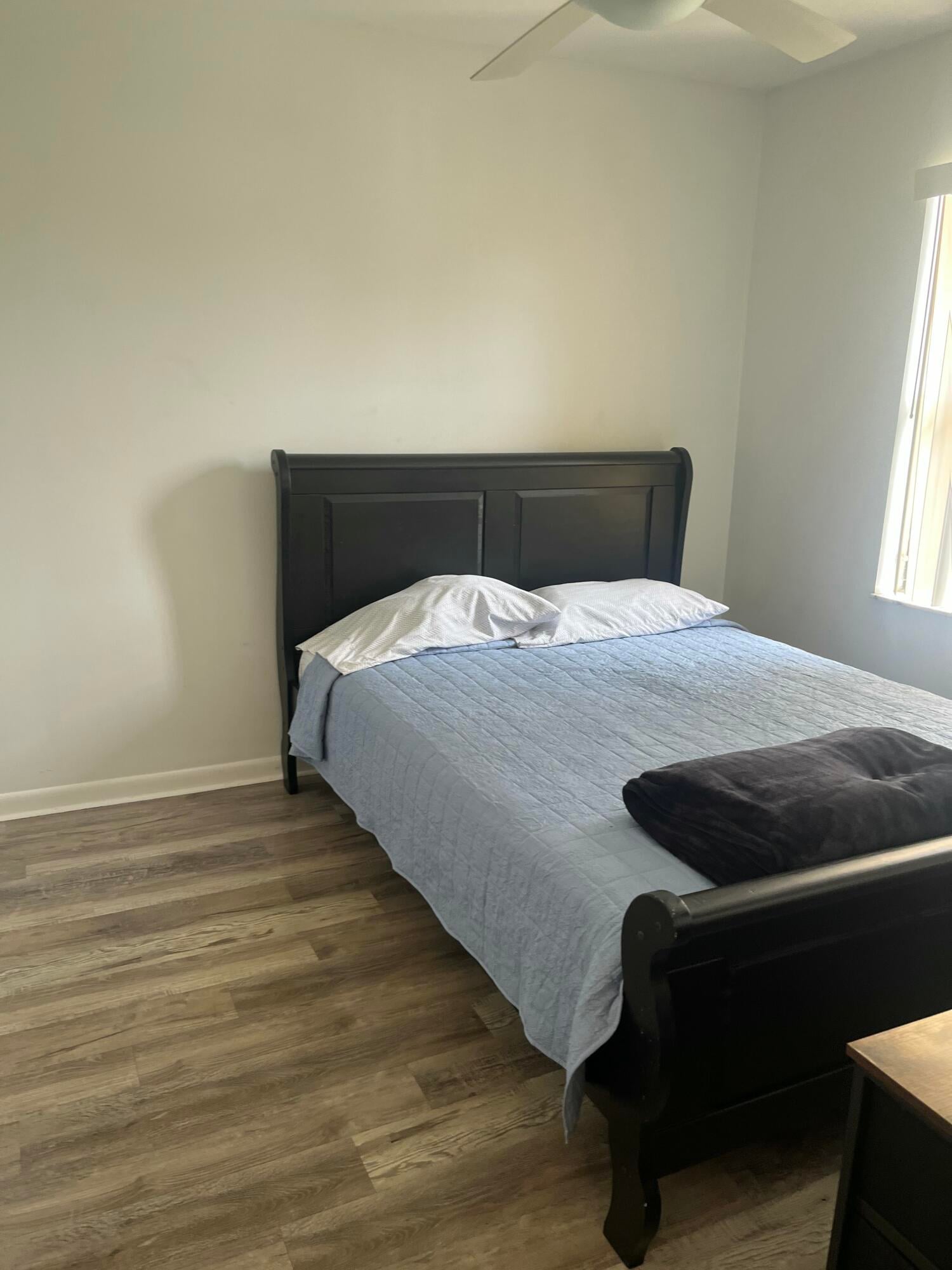 Unit 204 photo 5