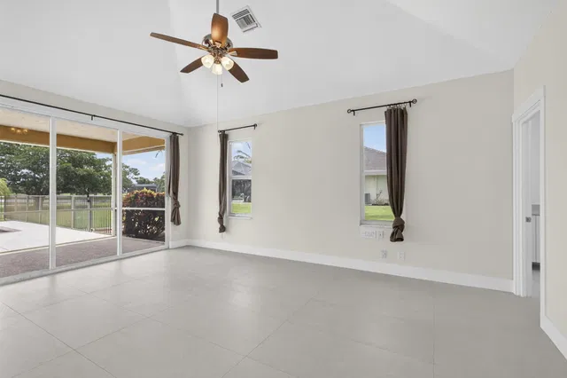Stonewal Estates Residence photo 43