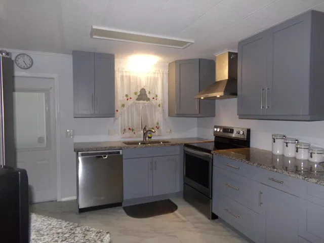 Residence photo 5